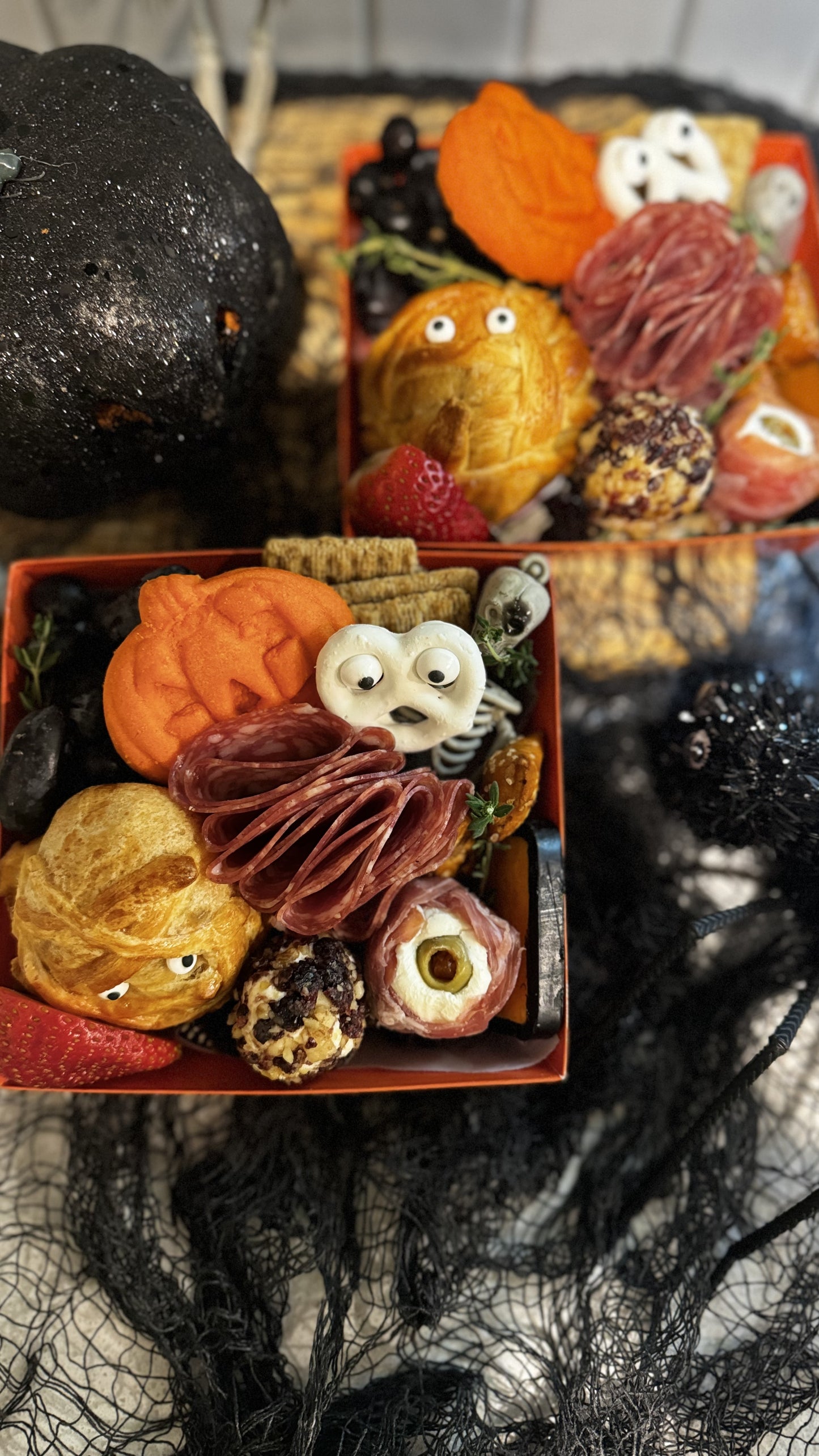 Charcuterie Halloween Petit Box Package