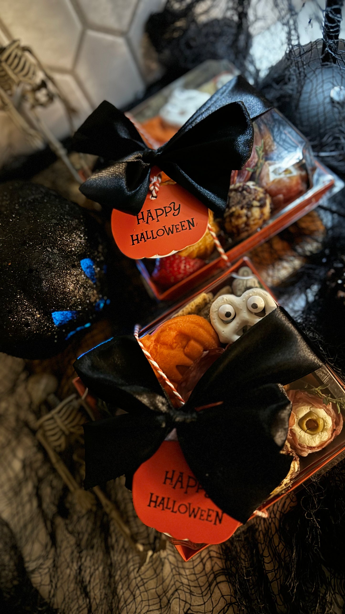 Charcuterie Halloween Petit Box Package